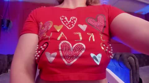 carla  online show from November 18, 4:59 am