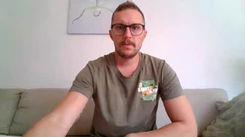 karlboo online show from July 28, 8:12 am