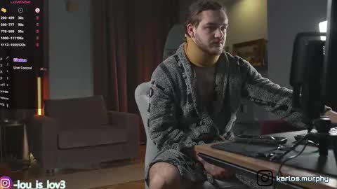 Karlos and Louis online show from November 12, 4:04 am