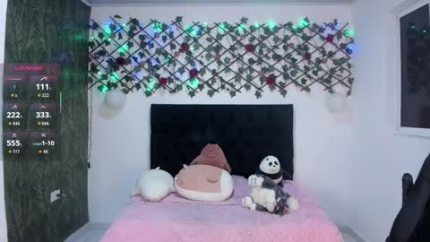 Snapshot of karly_closson chatting on October 13, 5:09 am Karly online show from October 13, 5:09 am
