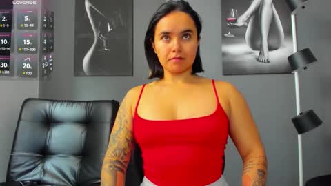 Snapshot of karlyjons_ chatting on October 13, 5:15 pm online show from October 13, 5:15 pm