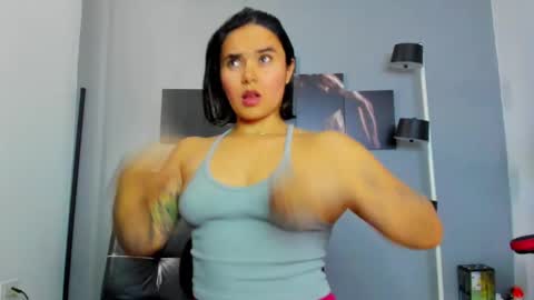 Snapshot of karlyjons_ chatting on March 5, 4:13 pm online show from March 5, 4:13 pm