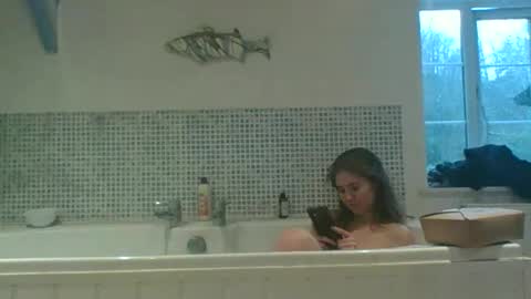 Karma Queen online show from March 13, 5:05 pm