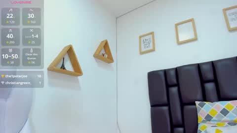 Snapshot of karol_bustamante chatting on October 9, 12:43 pm Karol online show from October 9, 12:43 pm