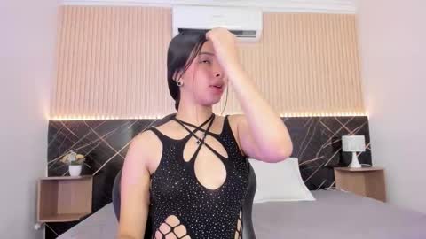 karol_cortes online show from March 27, 1:23 pm