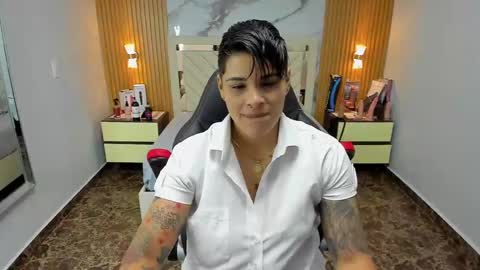 Snapshot of karolandluna chatting on October 8, 3:02 am Karol and Luna online show from October 8, 3:02 am