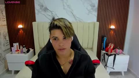 Snapshot of karolandluna chatting on February 18, 2:16 am Karol and Luna online show from February 18, 2:16 am
