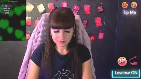 Caroline online show from October 16, 5:51 am