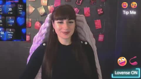 Caroline online show from October 18, 9:46 am