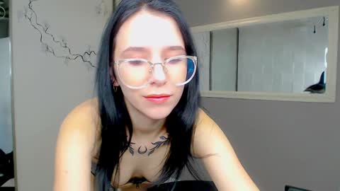 Snapshot of karolinablack chatting on February 7, 6:45 am Karolina online show from February 7, 6:45 am