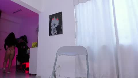 KarolSweet online show from August 3, 9:43 pm