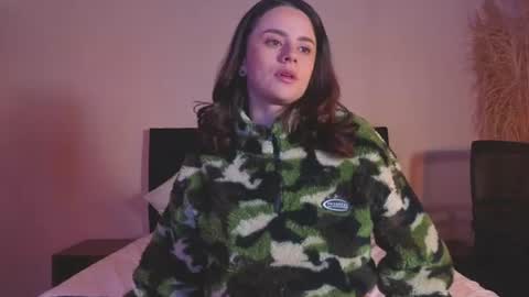 kassandra james online show from July 14, 11:37 am