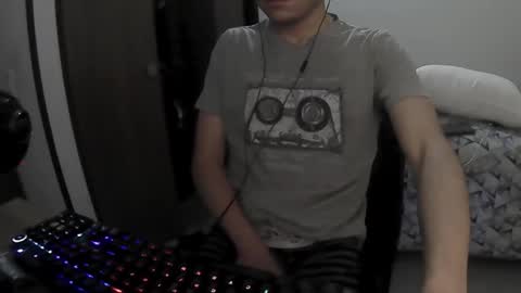 Snapshot of kassey12 chatting on January 21, 4:32 am AndyFuck online show from January 21, 4:32 am