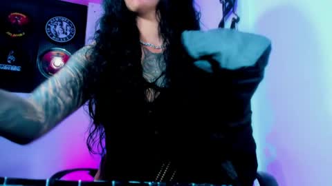 Kat online show from April 16, 3:28 am