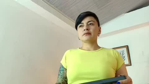 kat paradisse online show from May 2, 11:38 am