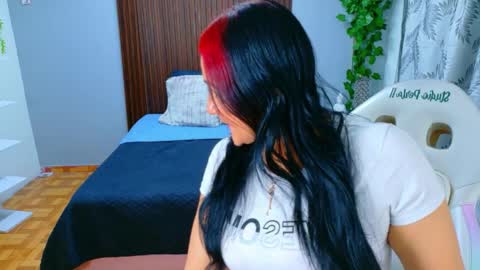 kate online show from April 11, 8:35 pm