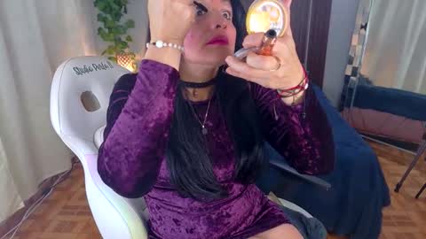 kate online show from November 7, 8:55 pm