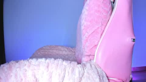katalinaferreirax online show from May 14, 12:53 am