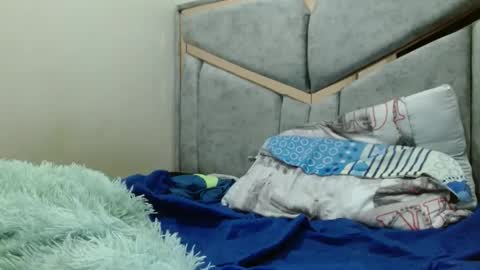 Snapshot of kate_davies chatting on February 28, 12:43 am kate online show from February 28, 12:43 am
