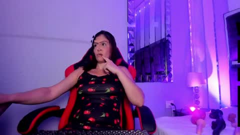 kate_roose online show from April 12, 5:22 am