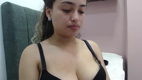 Kari online show from March 3, 2:24 pm