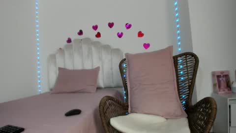 Snapshot of katerin_moore chatting on September 16, 3:59 pm katherin moore online show from September 16, 3:59 pm