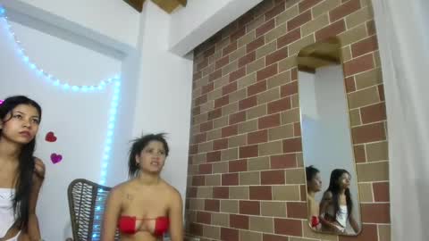 Snapshot of katerin_moore chatting on October 9, 10:48 pm katherin moore online show from October 9, 10:48 pm