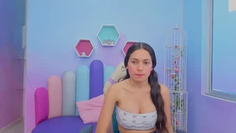 Kate Skinny  online show from January 9, 11:38 am