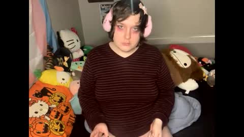 Kat from Saturn online show from February 10, 10:13 pm