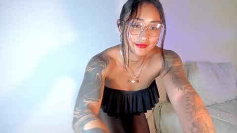 Snapshot of katharina_lopez chatting on October 3, 1:04 am Katha online show from October 3, 1:04 am
