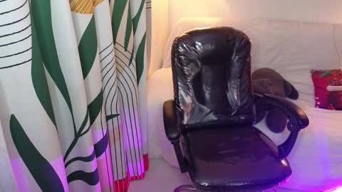 kathie_lozada online show from December 4, 4:34 am