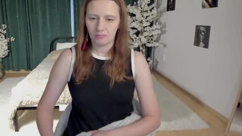 Kathrine online show from December 14, 2:29 am