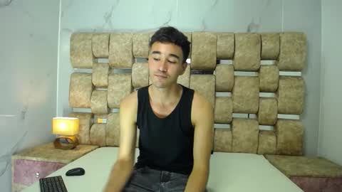 Kaht y Aiden online show from January 7, 7:19 pm