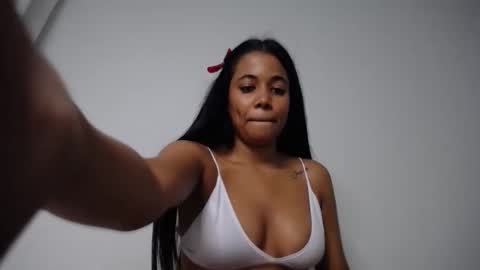 Kathy Pierce online show from February 2, 1:36 am