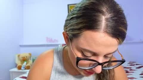 Khaterine online show from October 2, 12:15 pm