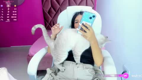 Snapshot of katia_sex25 chatting on January 11, 3:23 am Katia  online show from January 11, 3:23 am