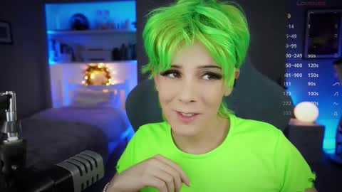 Katie online show from September 21, 6:34 pm