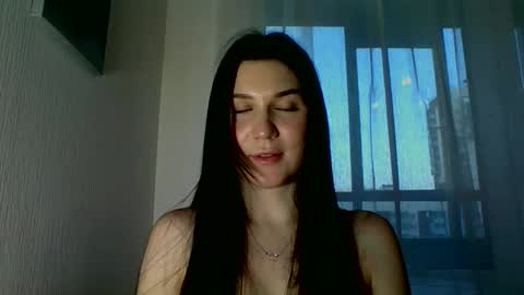katie_foxi online show from March 22, 6:01 pm