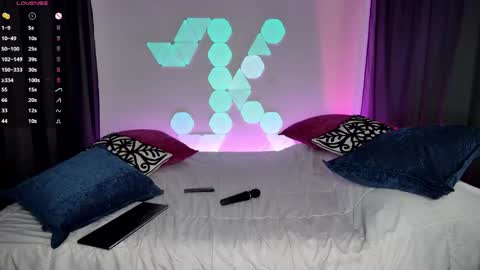 Katie Kross online show from April 14, 4:43 pm