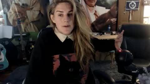 Katie online show from November 6, 6:16 am