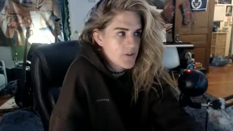 Katie online show from July 3, 4:17 am