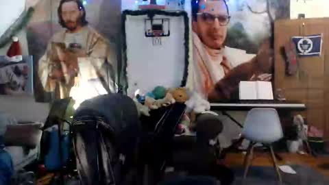 Katie online show from April 2, 4:31 am