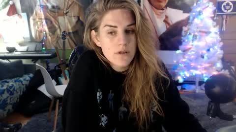 Snapshot of katiecutie_5 chatting on January 15, 8:09 am Katie online show from January 15, 8:09 am