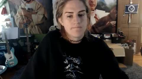 Snapshot of katiecutie_5 chatting on October 16, 5:29 am Katie online show from October 16, 5:29 am
