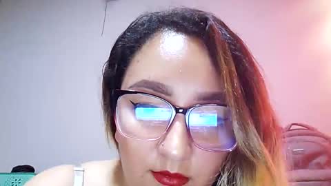 SHARON  KATIEE online show from March 24, 9:43 pm