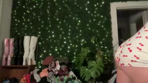 Kate online show from December 4, 6:13 am