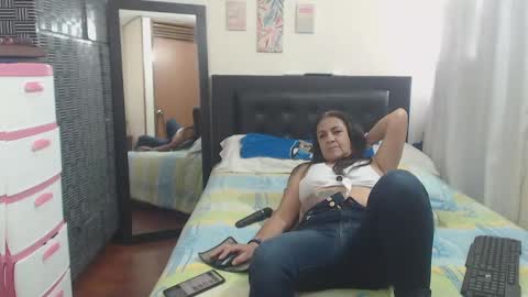 katie online show from February 8, 7:05 pm