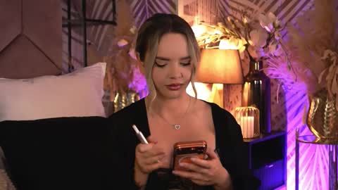 KatJolie online show from February 24, 9:07 pm