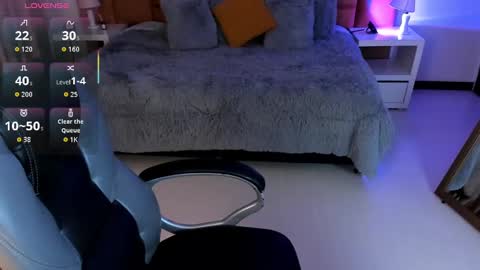 Snapshot of katnia_and_marcuz chatting on October 8, 12:55 pm Katnia and Marcuz online show from October 8, 12:55 pm