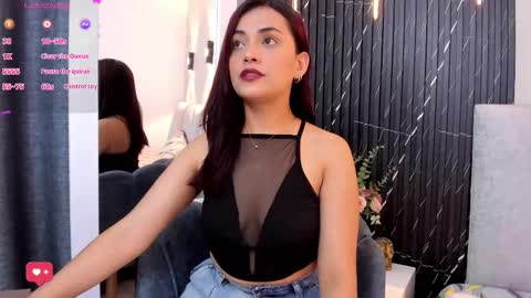 Snapshot of katrina_kaif_x chatting on October 14, 7:28 pm Keyla online show from October 14, 7:28 pm